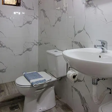 Modern One Bedroom Beachside Holiday home Hersonissos (Crete)